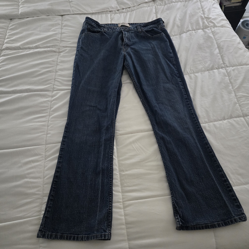 Signature by Levi Straus Indigo Stretch Low Rise Bootcut Jeans
